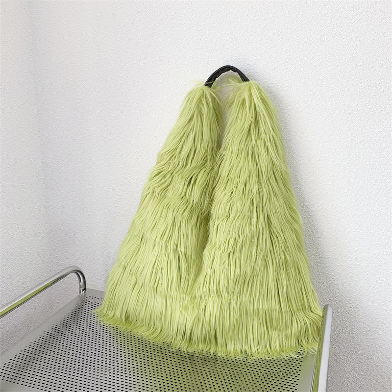 Bolso de mano de felpa con un solo hombro de Water Wool