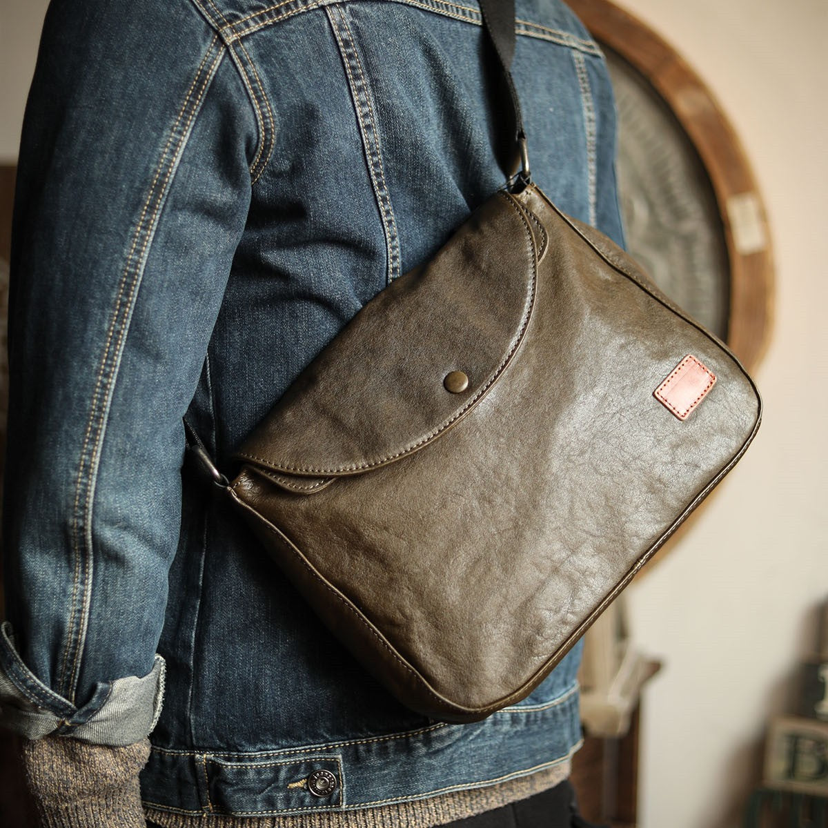 Bolso bandolera de piel para hombre para ir al trabajo