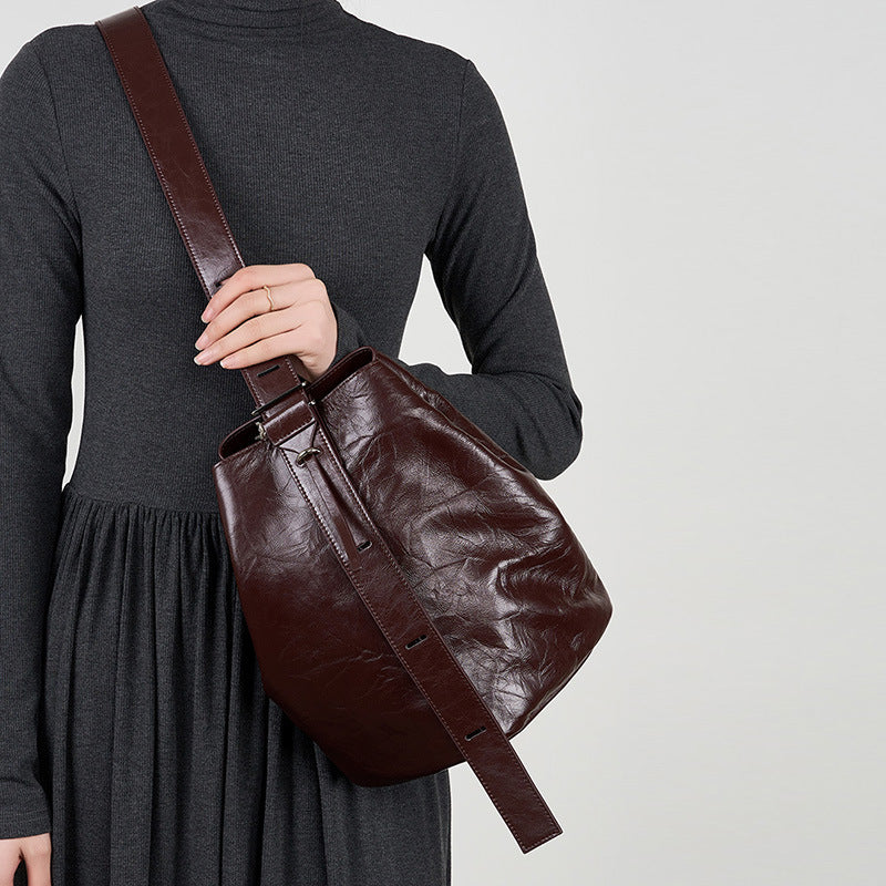 Lazy And Comfortable Pleated Top Layer Cowhide Bucket Bag