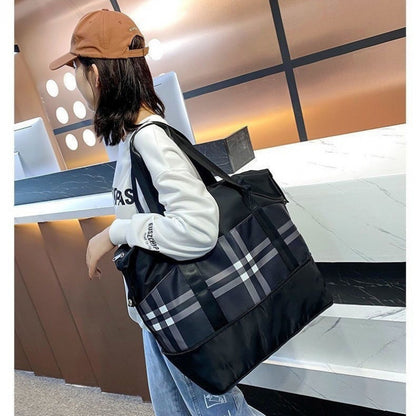 Travel Bag Large Capacity Wet And Dry Isolation Maternity Package Good-looking Handbag Lightweight And Wear-resistant Travel Outside