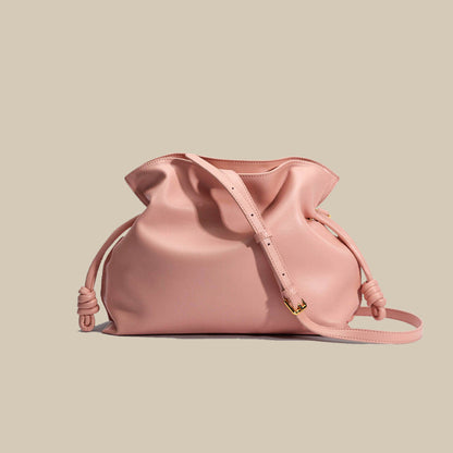 Sac porte-bonheur en cuir de vache plissé tendance pour femme