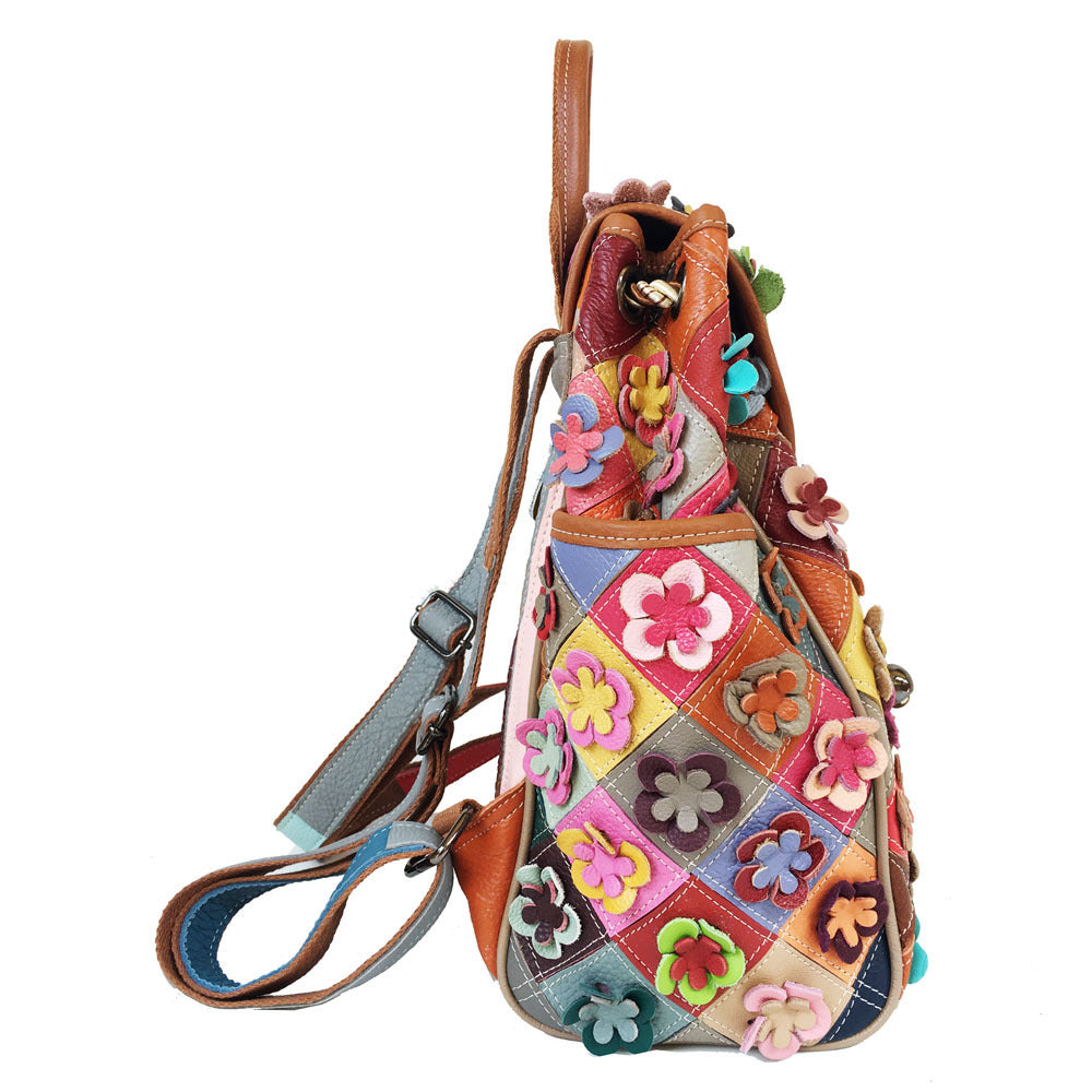 Mochila de piel de vaca con diseño de patchwork y cuadros de diamantes y flores estilo retro